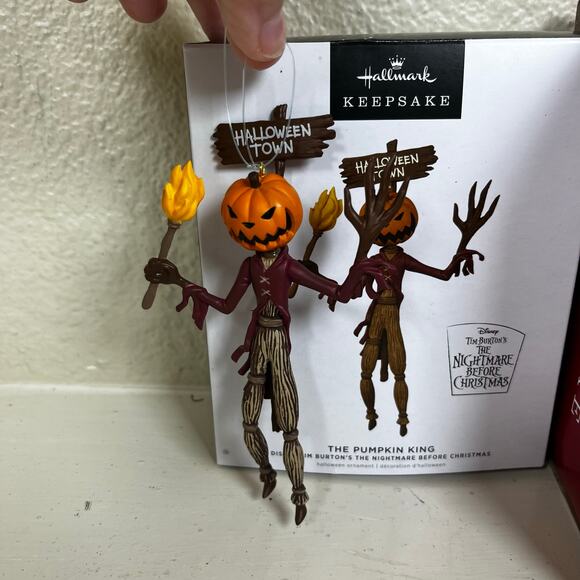 2 Hallmark Ornaments 
2021 Harry Potter Sorting Hat
2022 The Pumpkin King - Picture 3 of 8